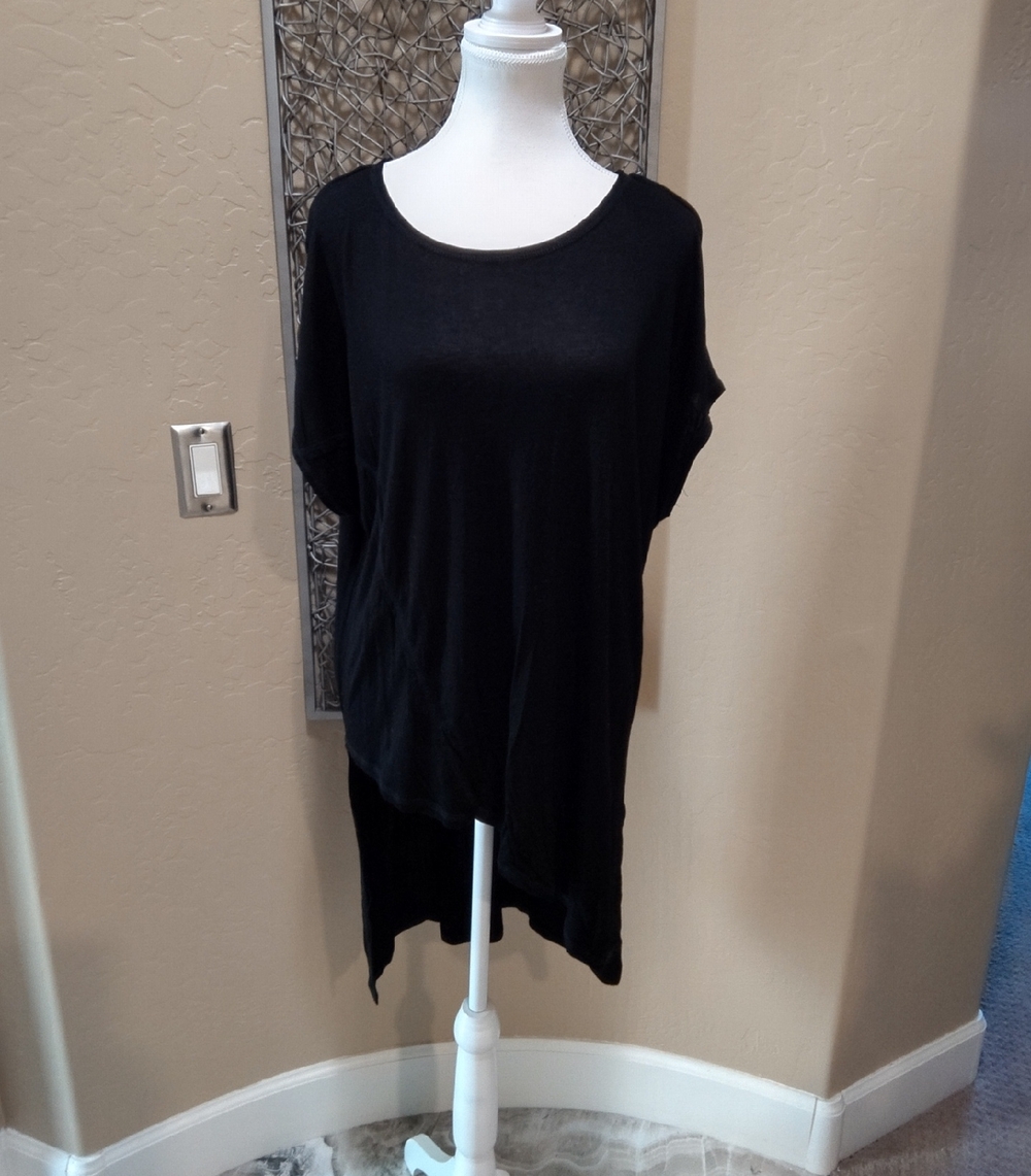 Chico's Black Asymmetric High-Low T-shirt Tunic